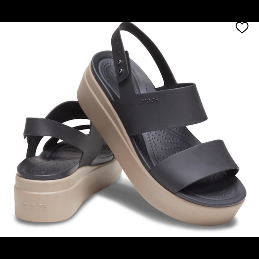 WOMEN’S CROCS BROOKLYN LOW WEDGE nwt 8 brown